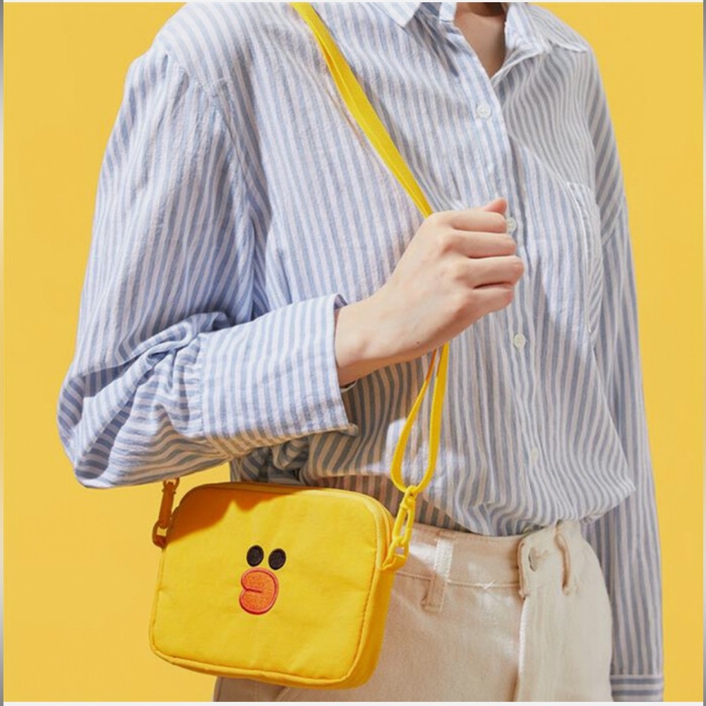 Brown & Friends Duck Crossbody Bag